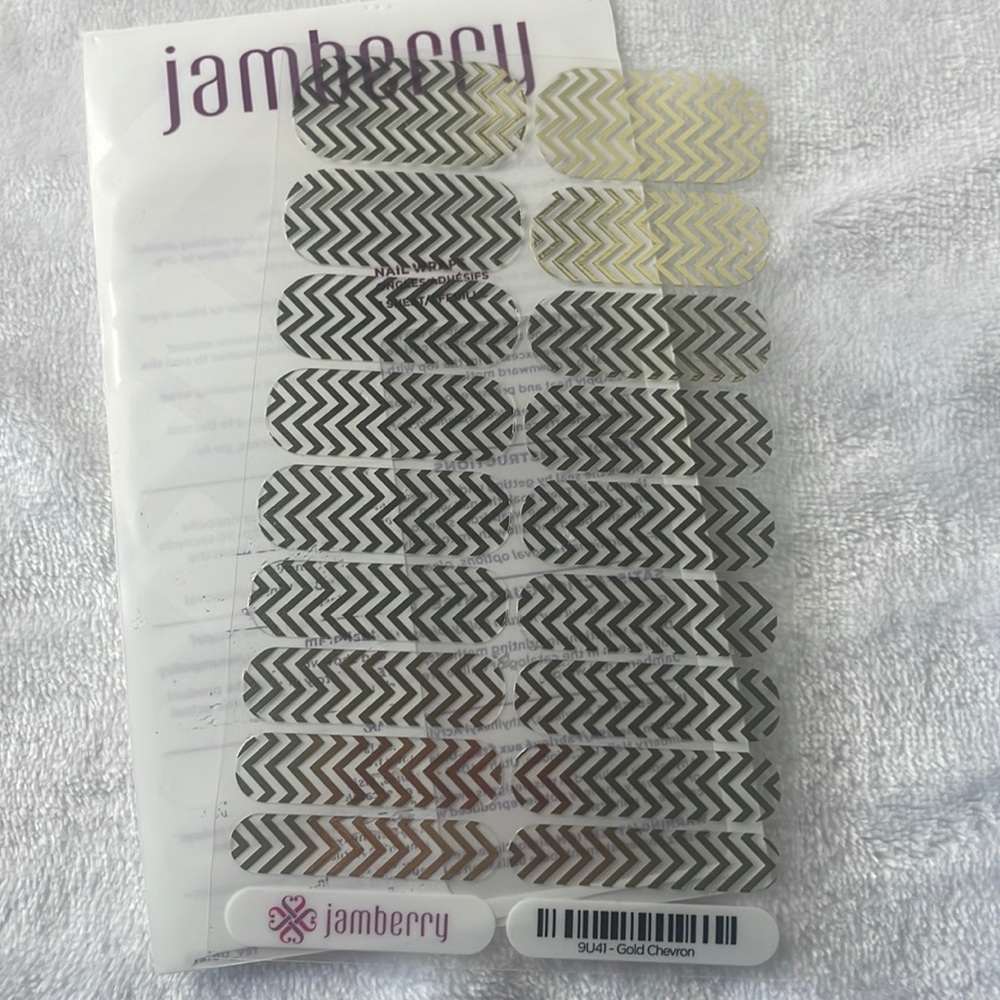 Jamberry - Gold Chevron